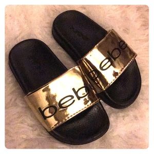 Toddler slip on Bebe slides, size medium 7/8